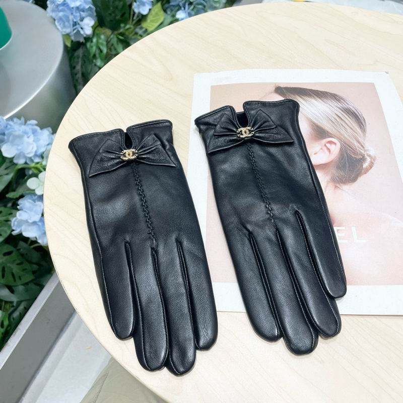 Chanel Gloves M L 110539